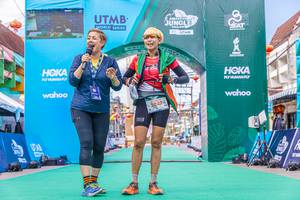 BIB: 5042
                            <button type="button" onclick="openModal(21779239)" class="btn btn-primary btn-sm float-right btn-popup" data-toggle="modal" data-target=".modal-high-quality">
                        <i class="fas fa-shopping-cart"></i> Add to Cart
                    </button>
                                            <button type="button" onclick="isThisMe(21779239, true)" class="btn btn-success btn-sm float-right btn-popup btn-isme hidden" data-toggle="tooltip" data-placement="bottom" title="นี่คือรูปของคุณใช่ไหม คลิกที่นี่เพื่อเอาเข้าอัลบั้ม">
                        <i class="fas fa-plus"></i> Add to album
                    </button>
                    <button type="button" onclick="isThisMe(21779239, false)" class="btn btn-warning btn-sm float-right btn-popup btn-isnotme hidden">
                        <i class="fas fa-ban"></i> Remove from album
                    </button>